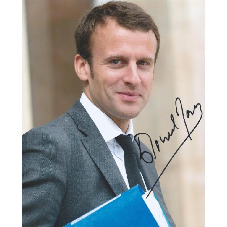 Emmanuel Macron Wiki, Height, Age, Wife, Family, Biography & More